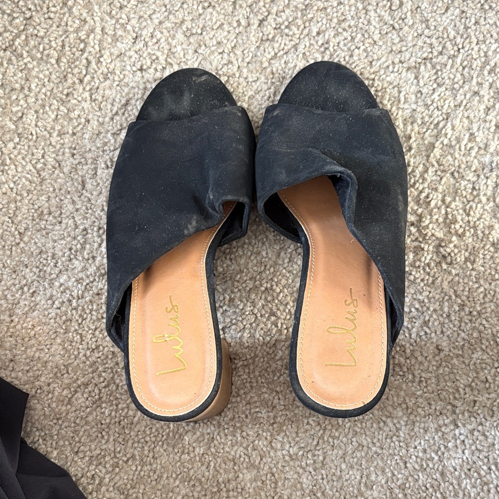 Black block mules